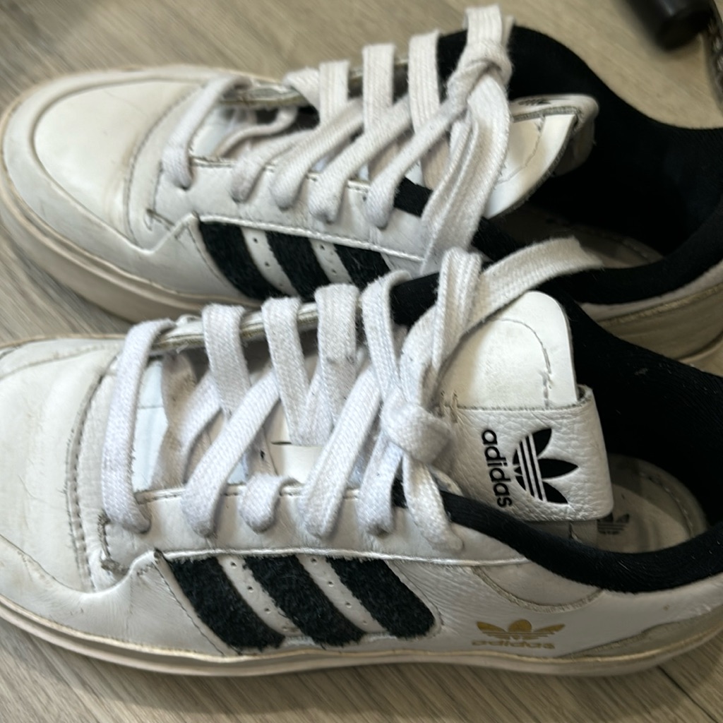 Adidas Snakes